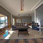 Detached Luxurious And Peaceful Vacation Getaway Αλάνια