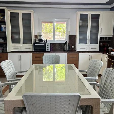 Βίλα Detached Luxurious And Peaceful Vacation Getaway