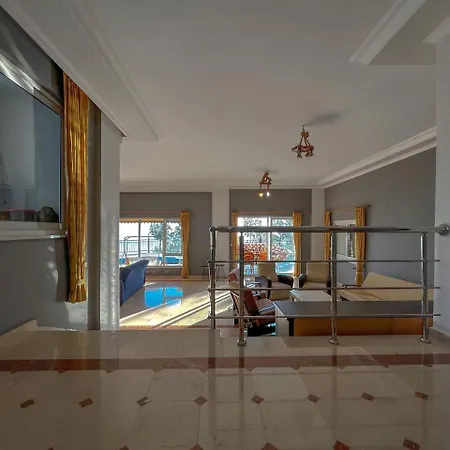 Detached Luxurious And Peaceful Vacation Getaway * ألانيا