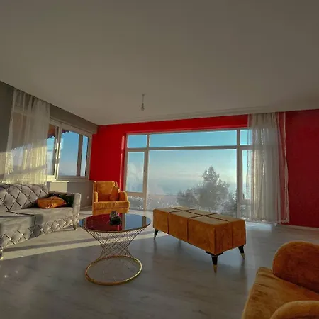 Detached Luxurious And Peaceful Vacation Getaway فيلة