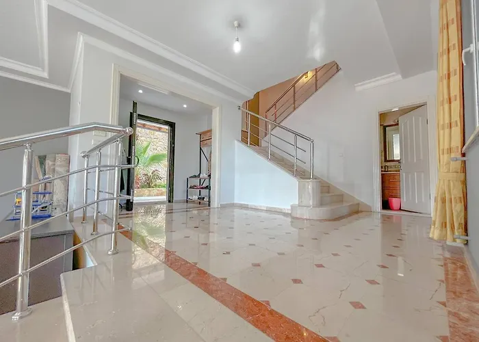 Detached Luxurious And Peaceful Vacation Getaway Alanya
